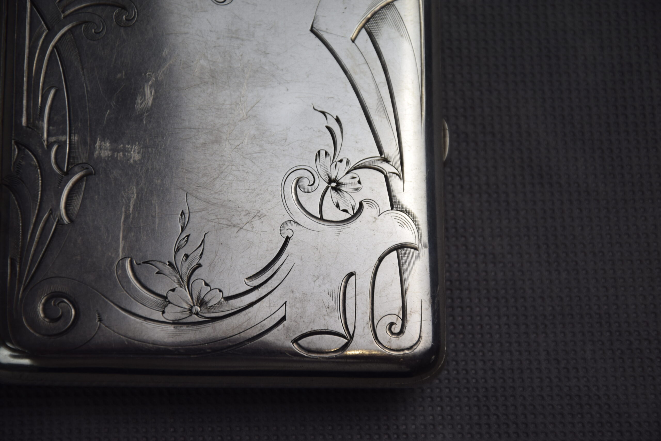 Papierośnica secesyjna, Srebro pr. 84, Rosja, pocz. XX w. - obrazek 4