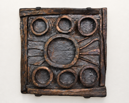 Hanna BRZUSZKIEWICZ (ur. 1934), "Heliocentryzm II", 1973/1974 r., ceramika, Unikat, (Cena na zapytanie)