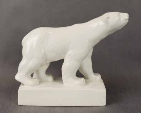 Figura "Niedźwiedź polarny", Józefów Czeladź, lata 30-te.