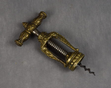 Ozdobny mosiężny korkociąg, XIX w.