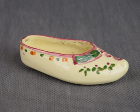 Popielniczka "Kierpiec góralski", PACYKÓW, lata 20-te.