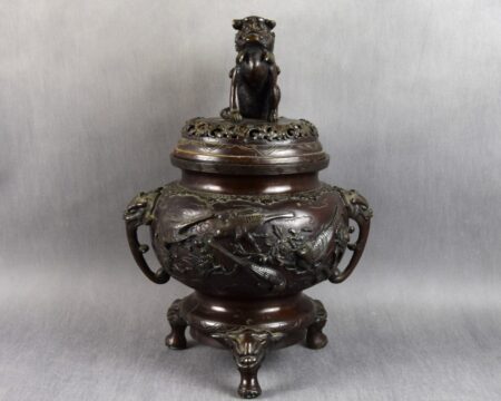Duża kadzielnica z figurą psa Foo, Japonia, Meiji, Warsztat Yoshida, Kioto, koniec XIX w., brąz